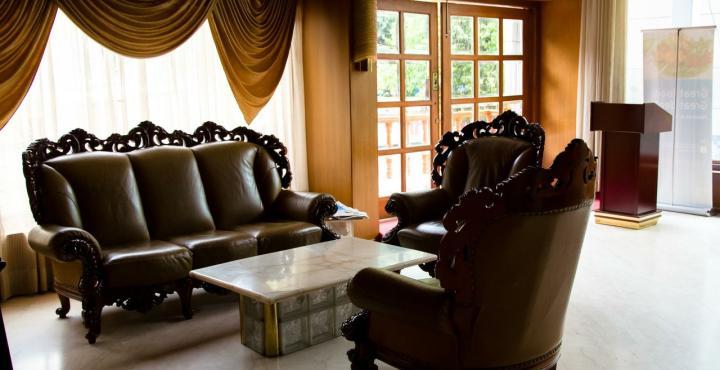 The Shelton Grand Hotel Bangalore Exteriör bild